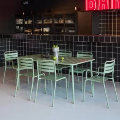 6-seater metal garden table with 2 armchairs and 4 chairs