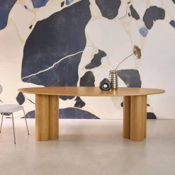 8-seater oval dining table, rubberwood and oak veneer