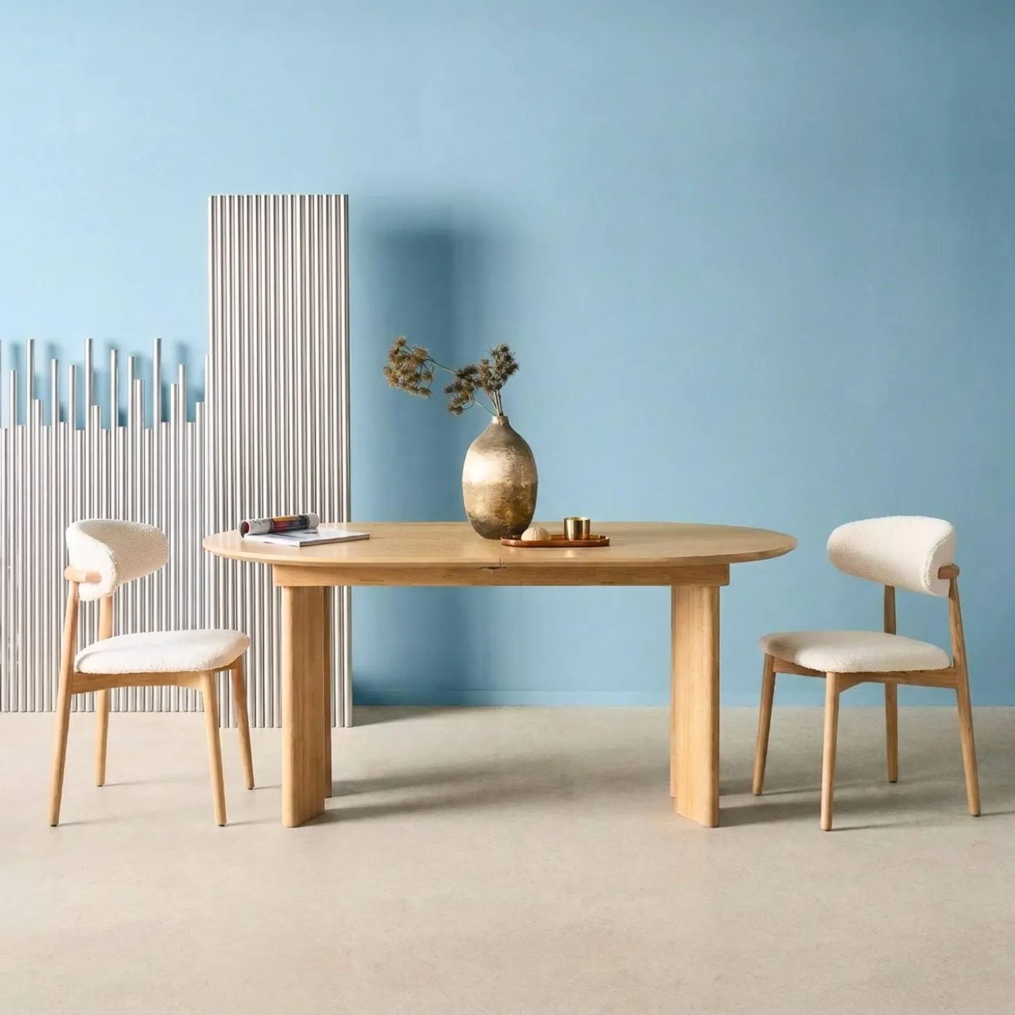 6-8 seater oval extendable dining table, rubberwood and oak veneer