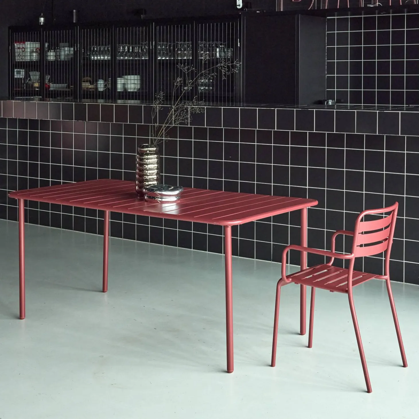 6-8 seater rectangular steel garden table