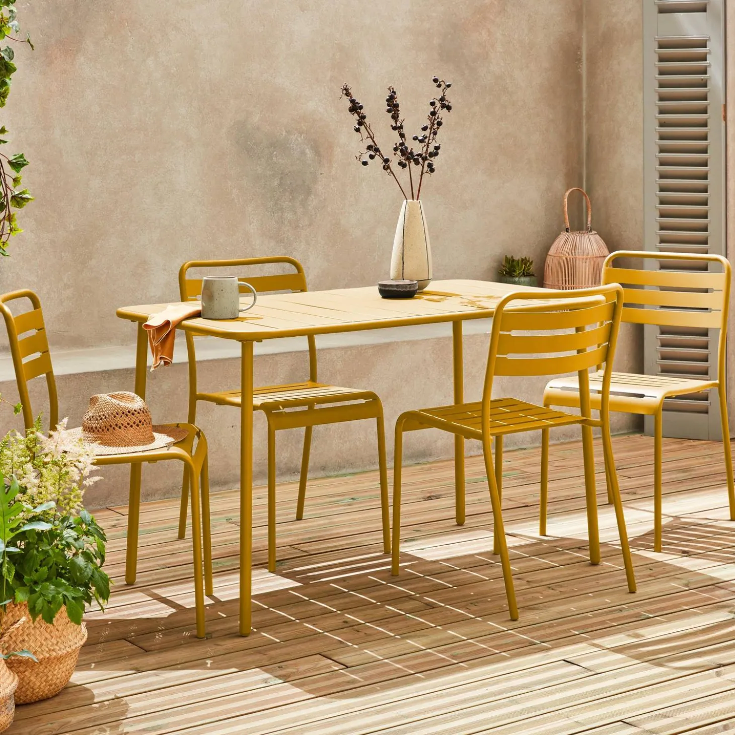 4-seater rectangular steel garden table set with 4 chairs
