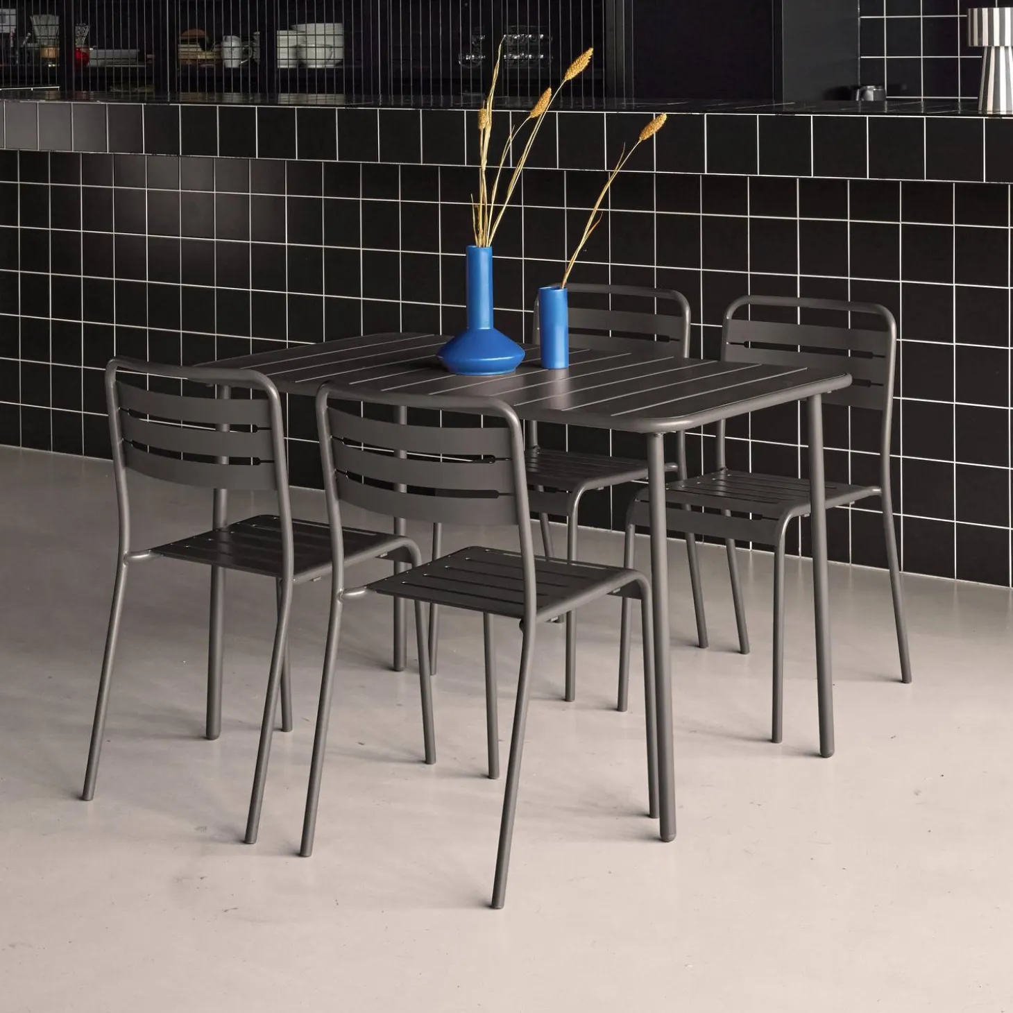 4-seater rectangular steel garden table set with 4 chairs