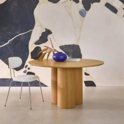 4-seater round dining table, rubberwood and oak veneer