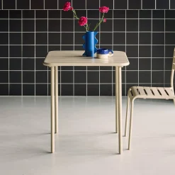 2-seater square steel garden table