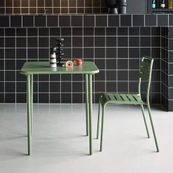 2-seater square steel garden table