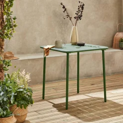 2-seater square steel garden table