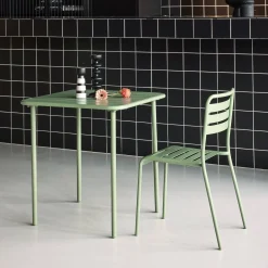 2-seater square steel garden table