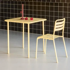 2-seater square steel garden table