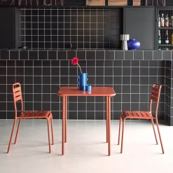 2-seater square steel garden table set with 2 chairs