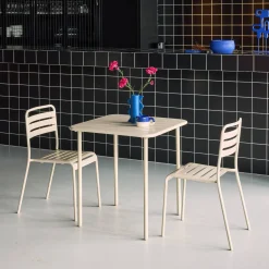 2-seater square steel garden table set with 2 chairs