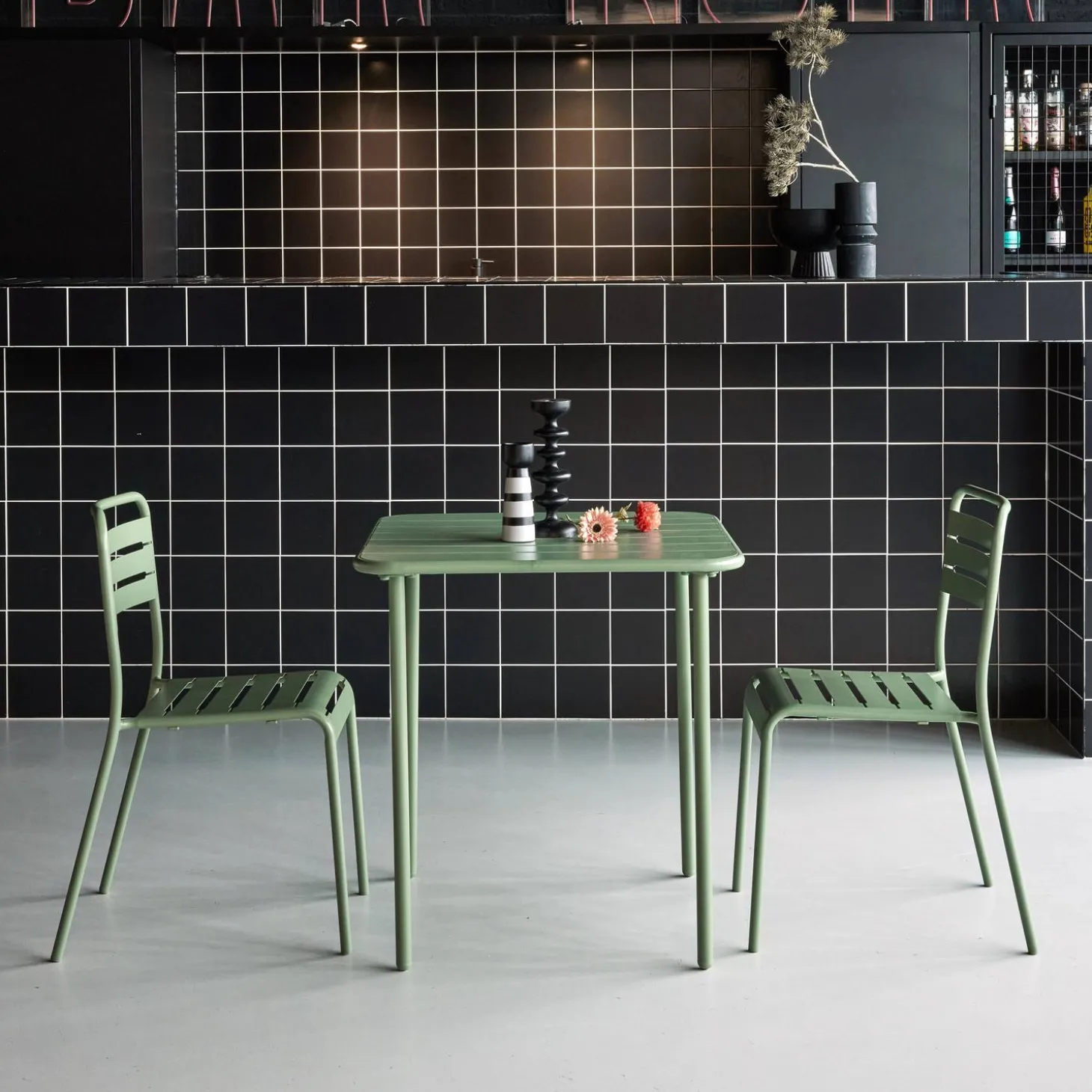 2-seater square steel garden table set with 2 chairs