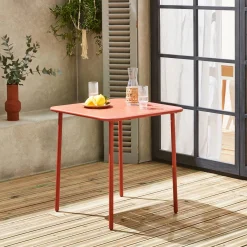 2-seater square steel garden table