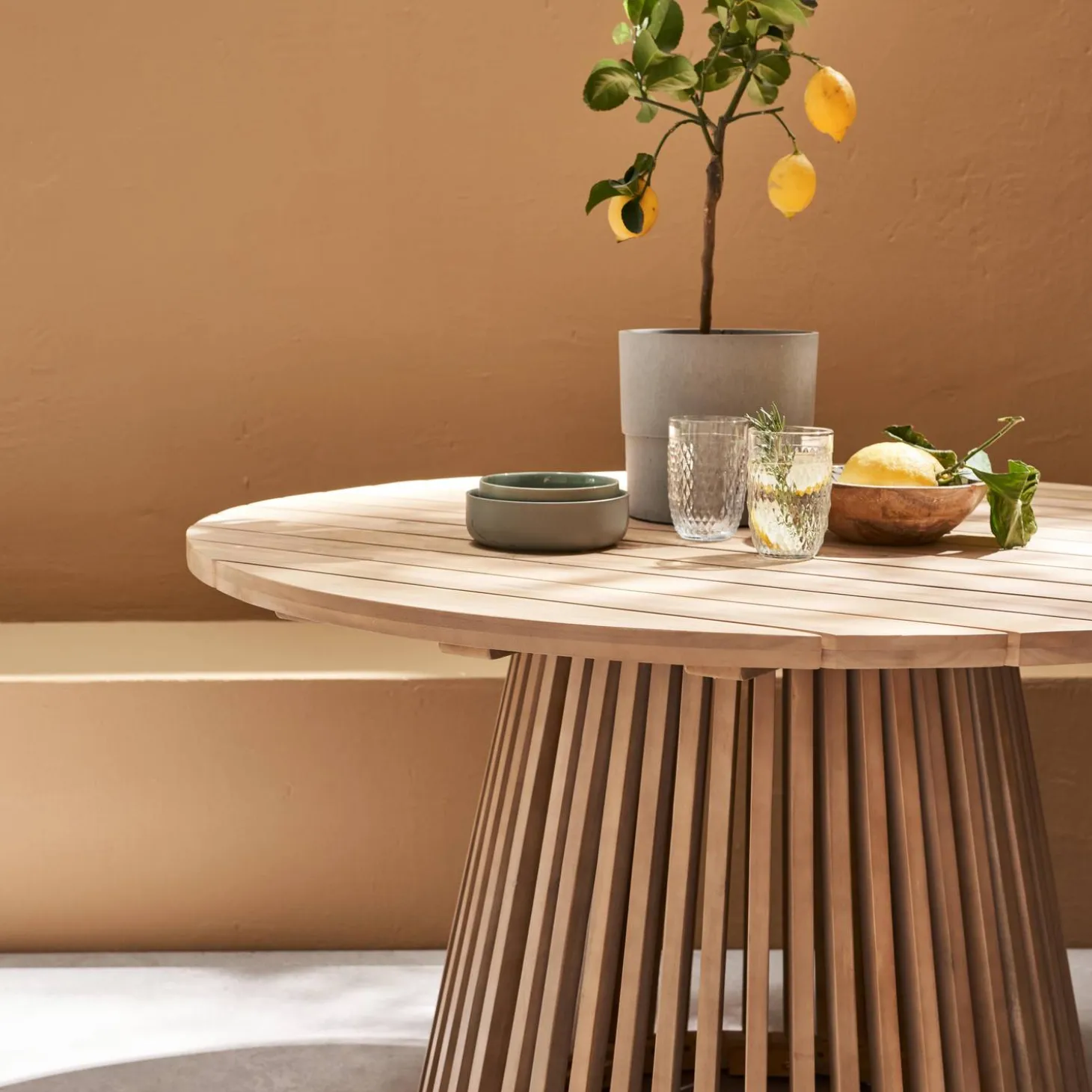 4-seater wooden dining table, indoor/outdoor