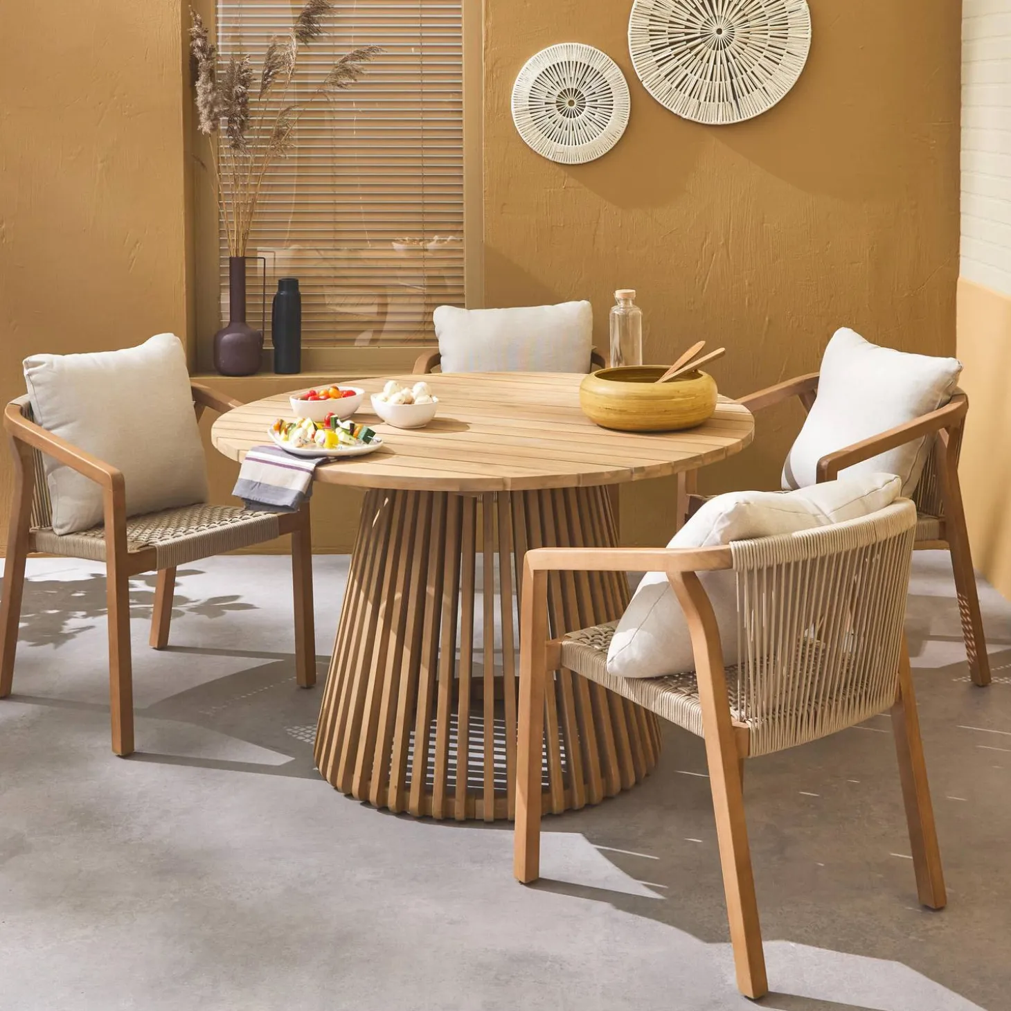 4-seater wooden dining table, indoor/outdoor