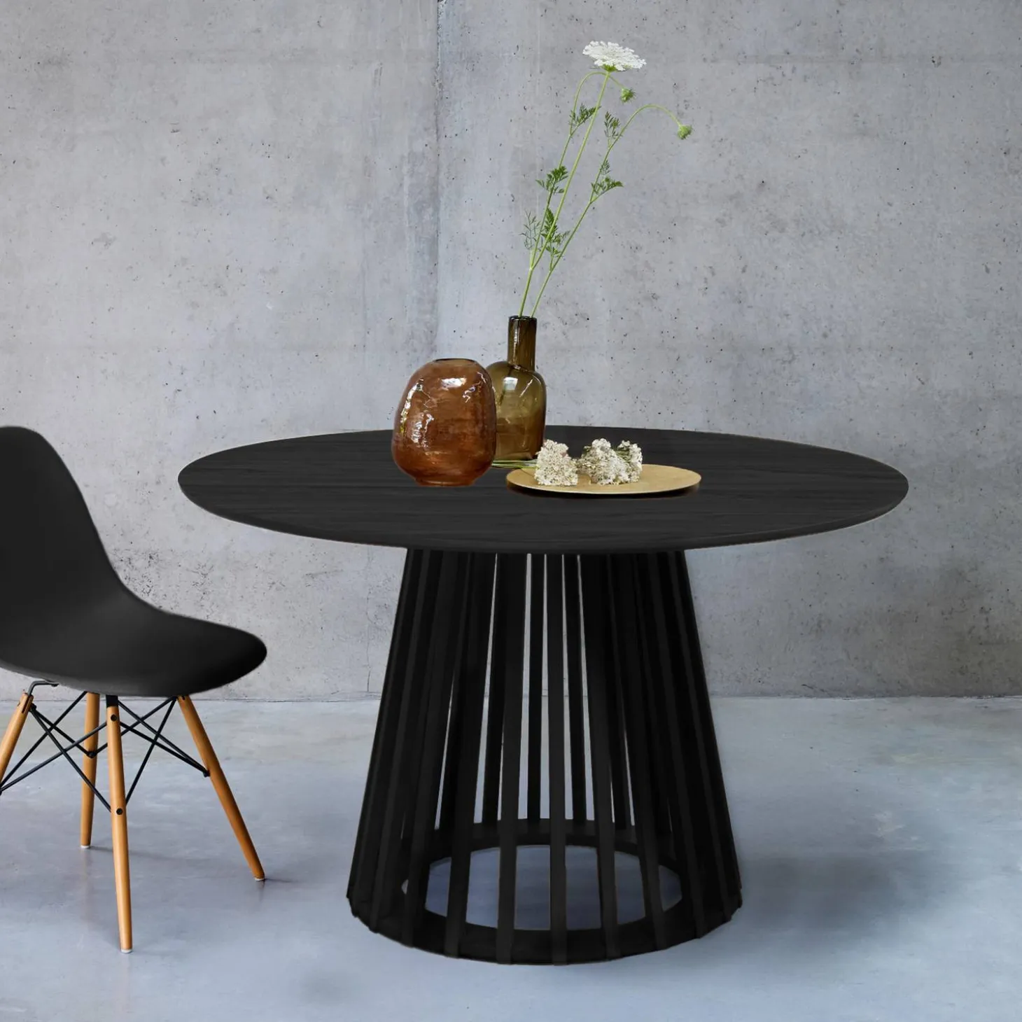 4-seater wooden-effect dining table with spruce legs