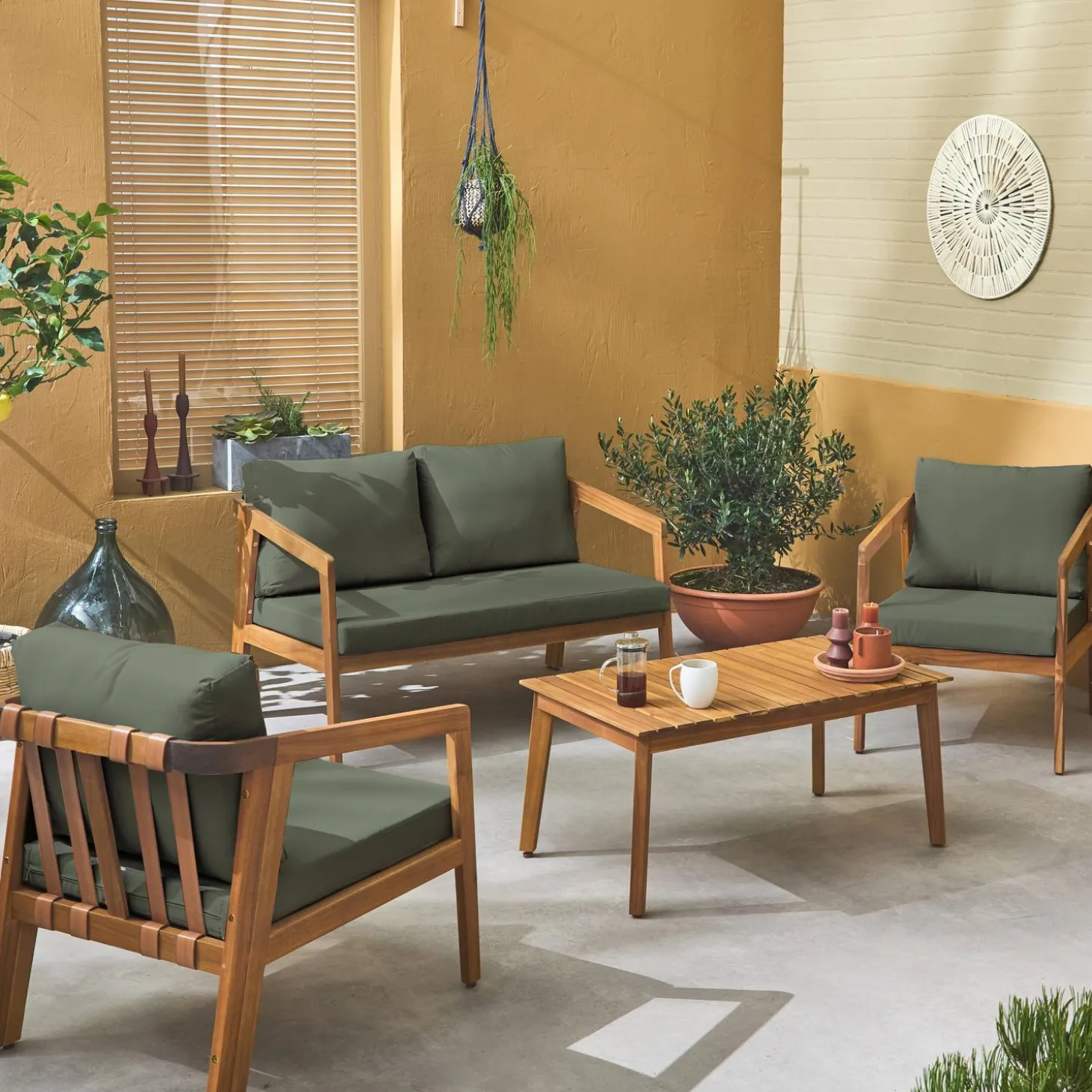 4-seater wooden garden sofa set