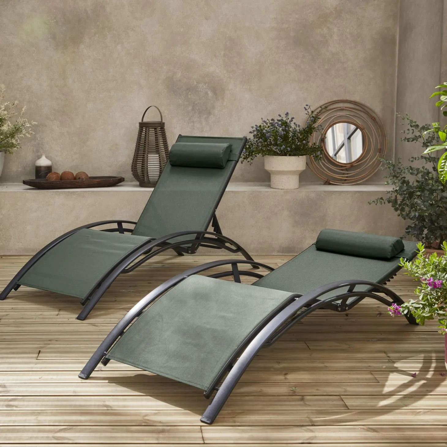 Set of 2 aluminium and textilene sun loungers, 4 reclining positions