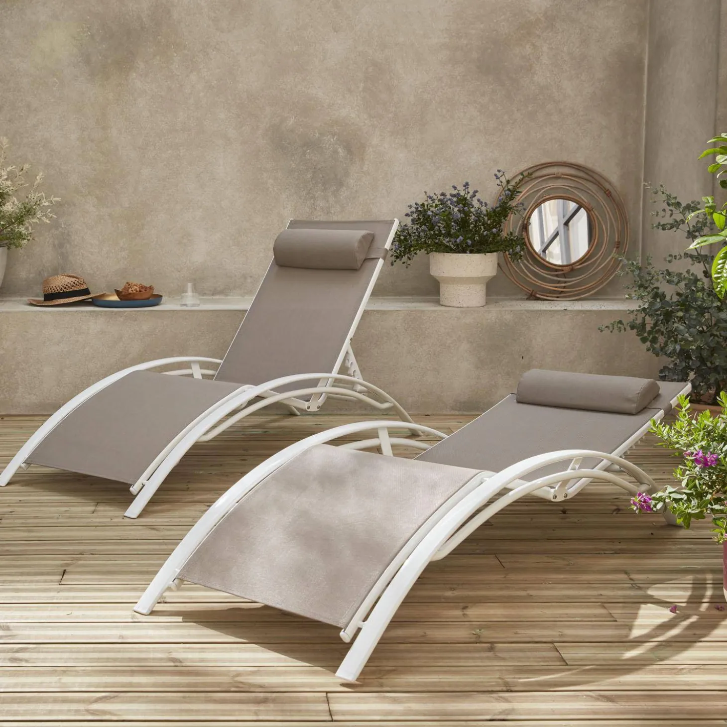 Set of 2 aluminium and textilene sun loungers, 4 reclining positions