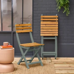 Set of 2 folding acacia garden chairs