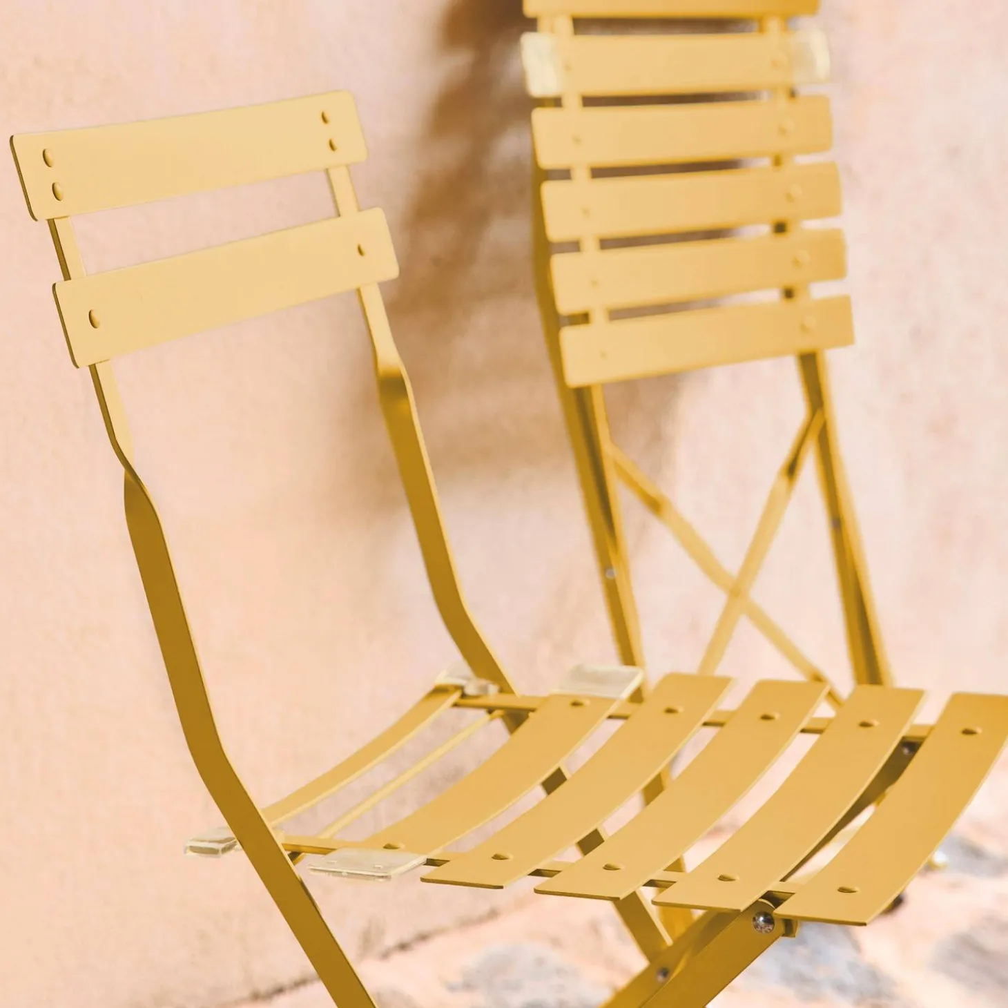 Set of 2 folding garden chairs