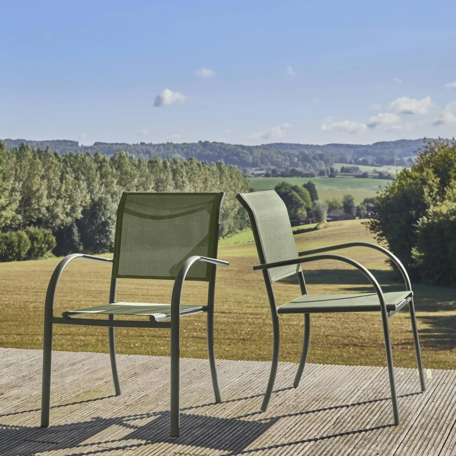 Set of 2 garden armchairs in aluminium and textilene