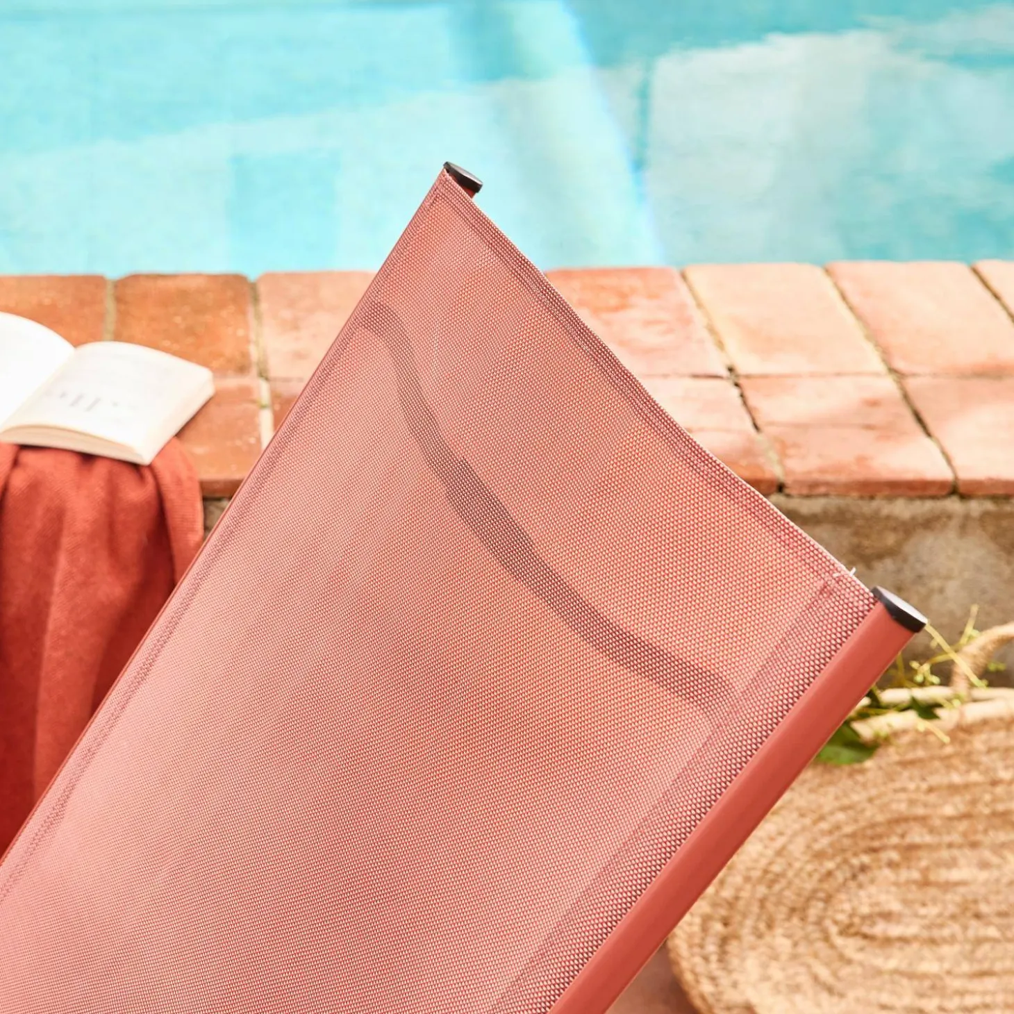 Set of 2 multi-position deckchairs, textilene and steel