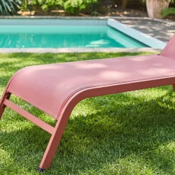 Set of 2 multi-position steel sun loungers with cushion and wheels