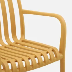 Set of 4 plastic garden armchairs