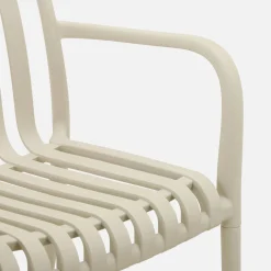 Set of 4 plastic garden armchairs