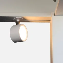 Set of 2 rechargeable lamps for a louvered pergola
