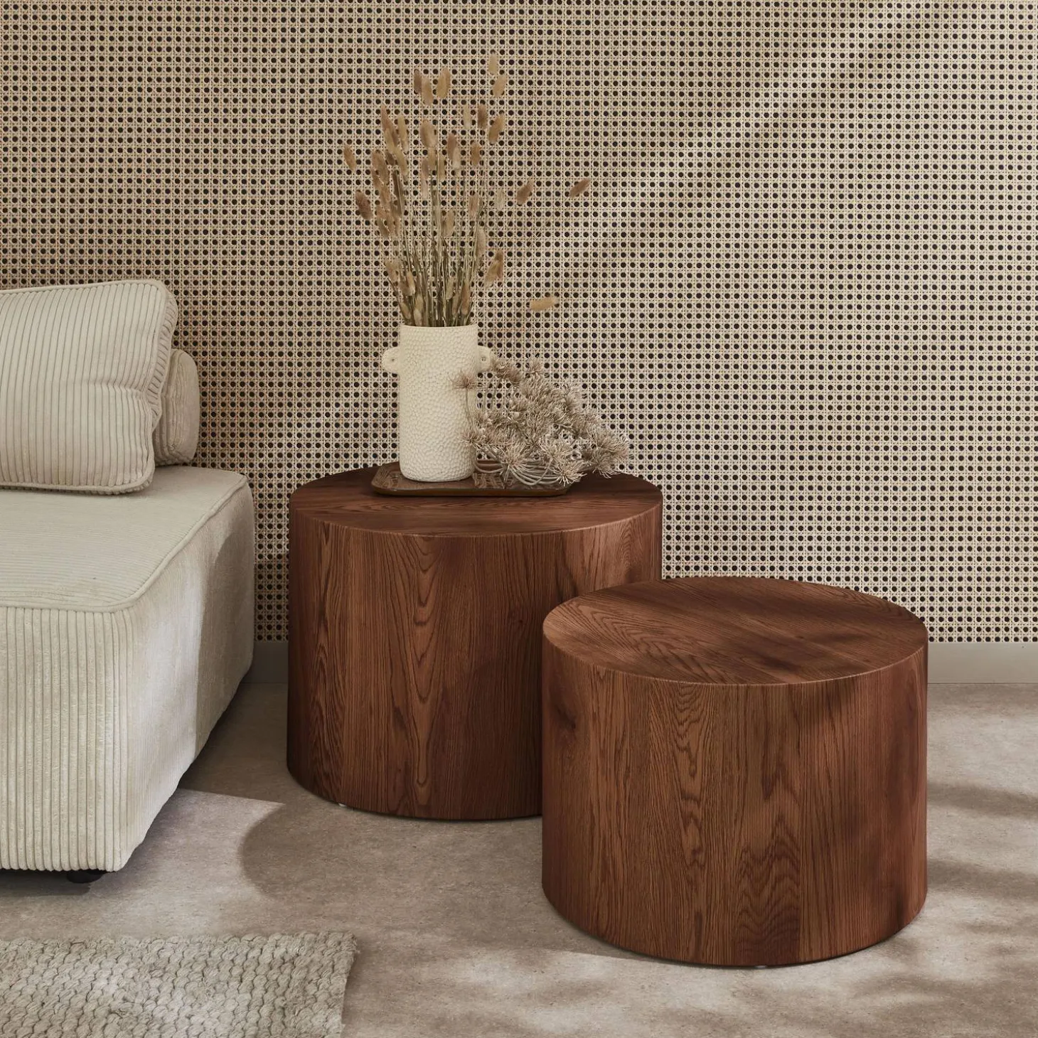 Set of 2 round nesting coffee tables wood effect