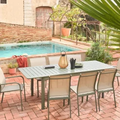 Set of 2 stackable aluminum garden chairs