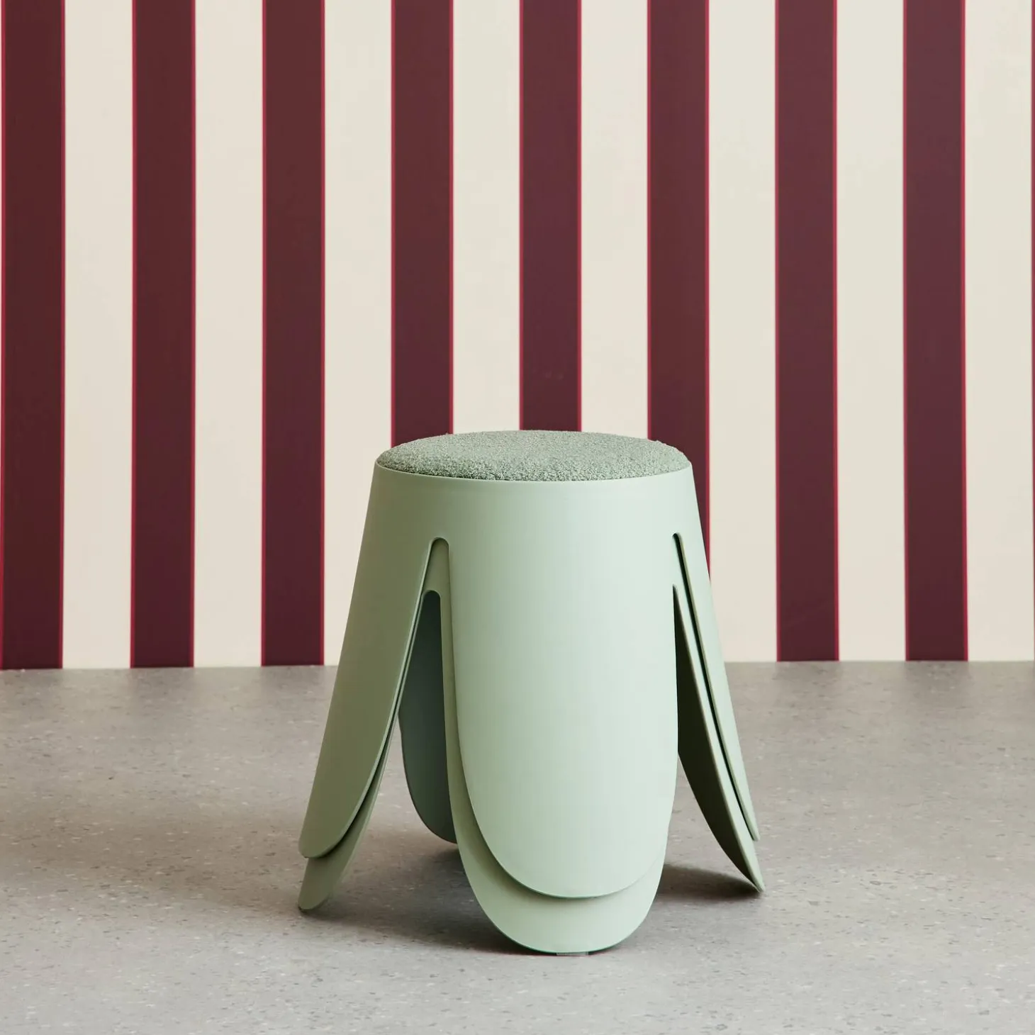 Set of 2 stackable children's stools in polypropylene and textured boucle