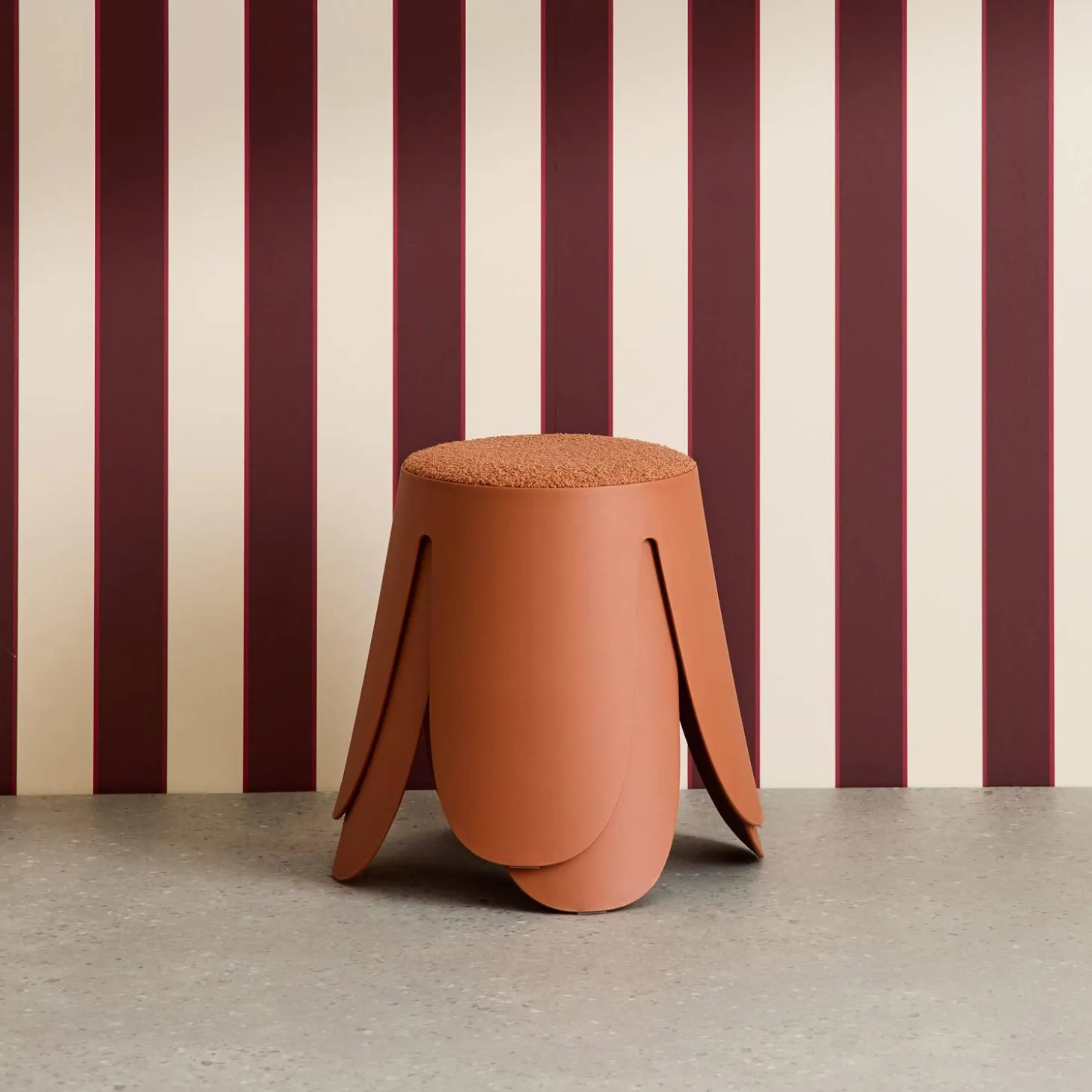 Set of 2 stackable children's stools in polypropylene and textured boucle