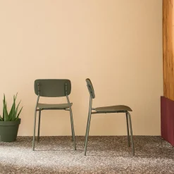 Set of 2 stackable steel and plastic garden chairs