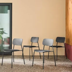 Set of 4 stackable steel and plastic garden chairs