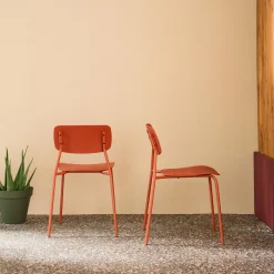 Set of 2 stackable steel and plastic garden chairs