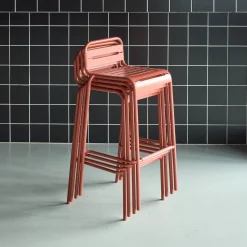 Set of 4 steel and stackable garden high chairs