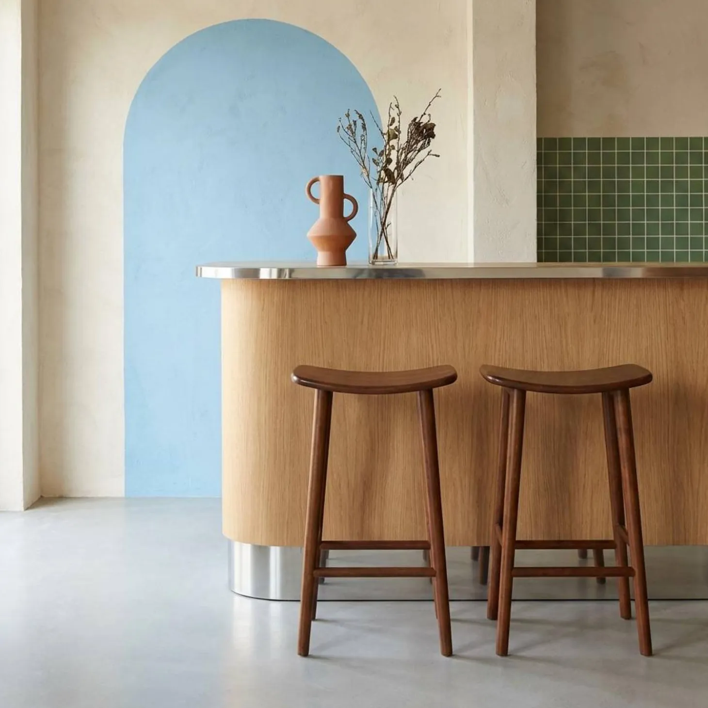 Set of 2 vintage bar stools, rubberwood