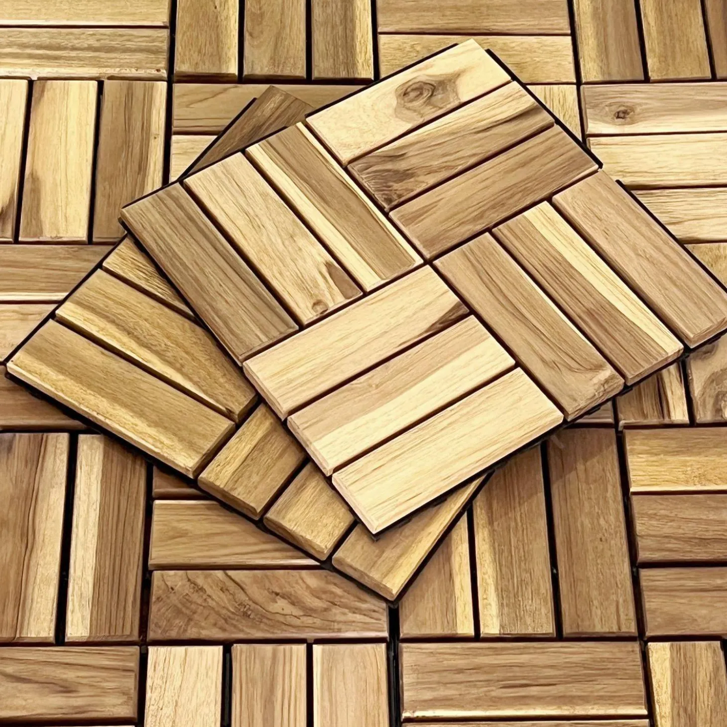 Set of 30x30cm wooden patio tiles, square pattern
