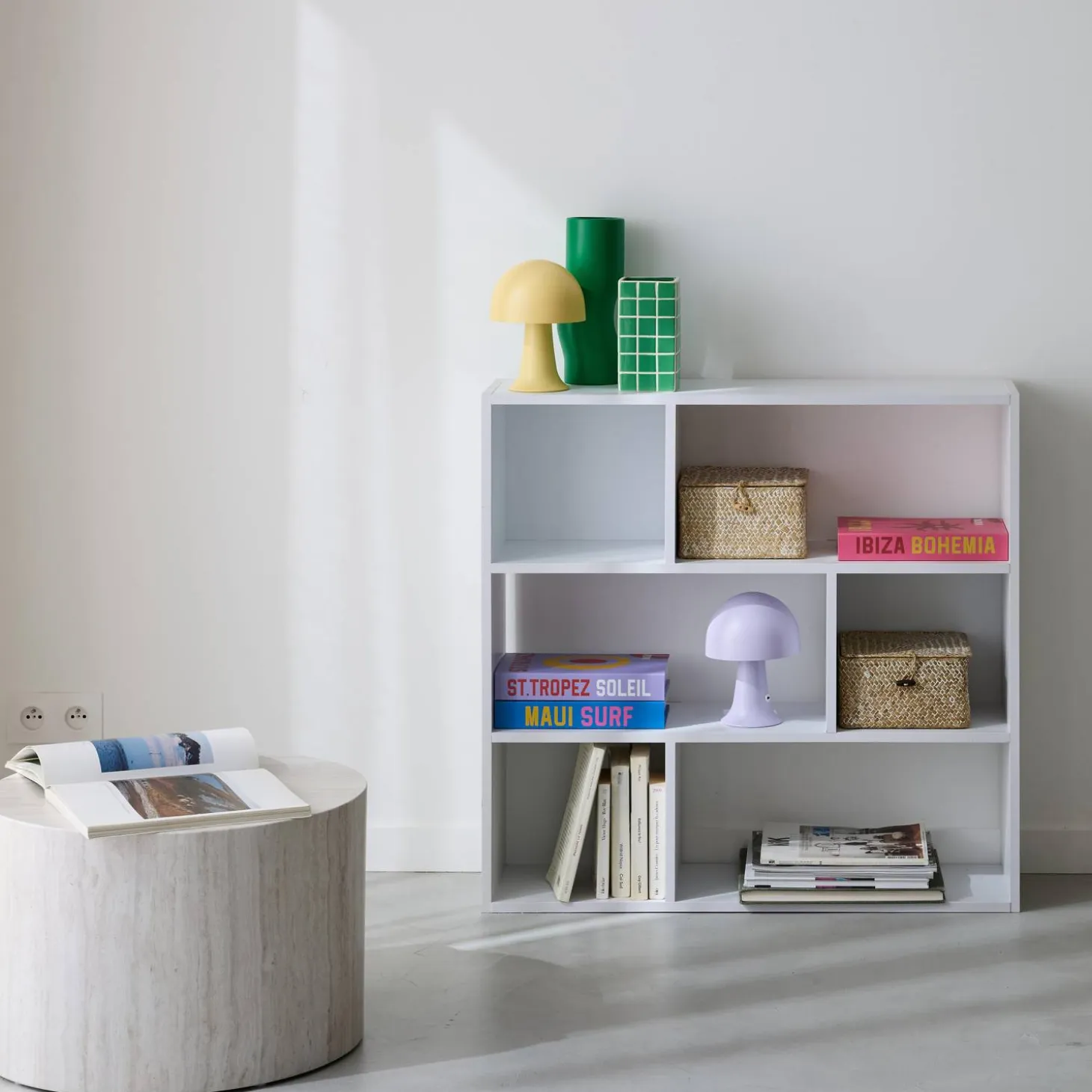 3-shelf bookcase with 6 compartments