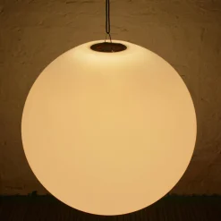 Spherical LED lamp with remote control