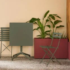 Square folding metal garden table + 2 seats