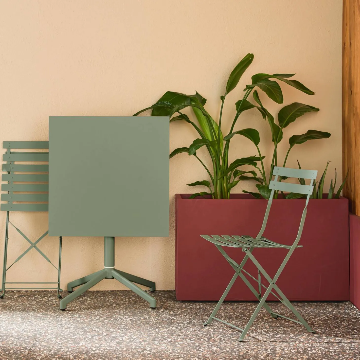 Square folding metal garden table + 2 seats