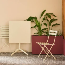Square folding metal garden table + 2 seats