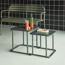 Square outdoor nesting table in steel