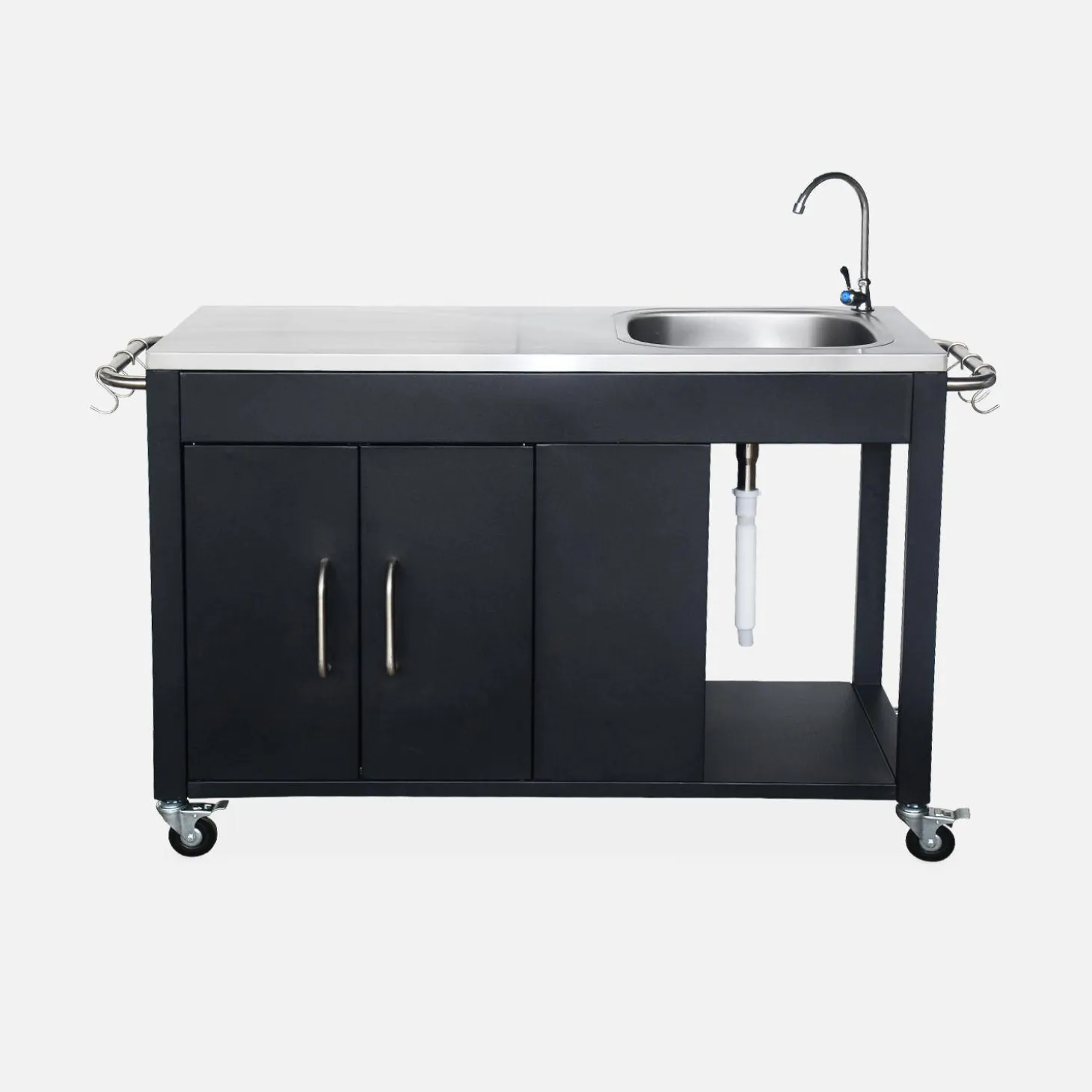 Steel outdoor kitchen