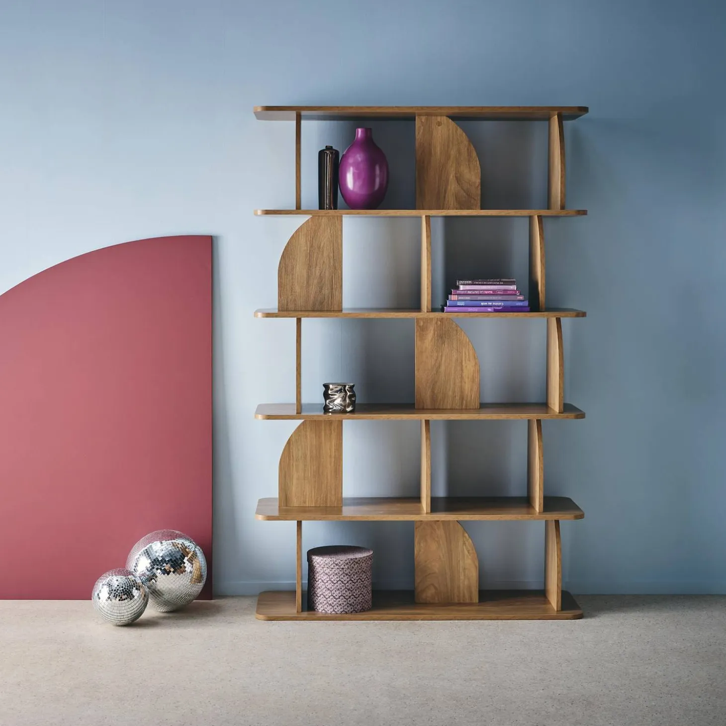 5-tier bookshelf, curved style dividers, exotic decor