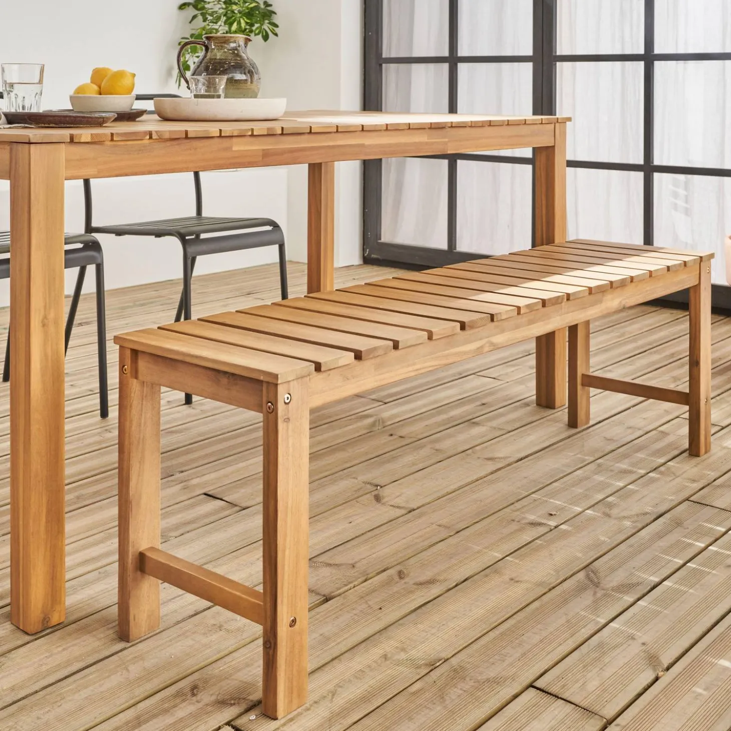 2 to 3-seater bench in acacia wood, 140cm