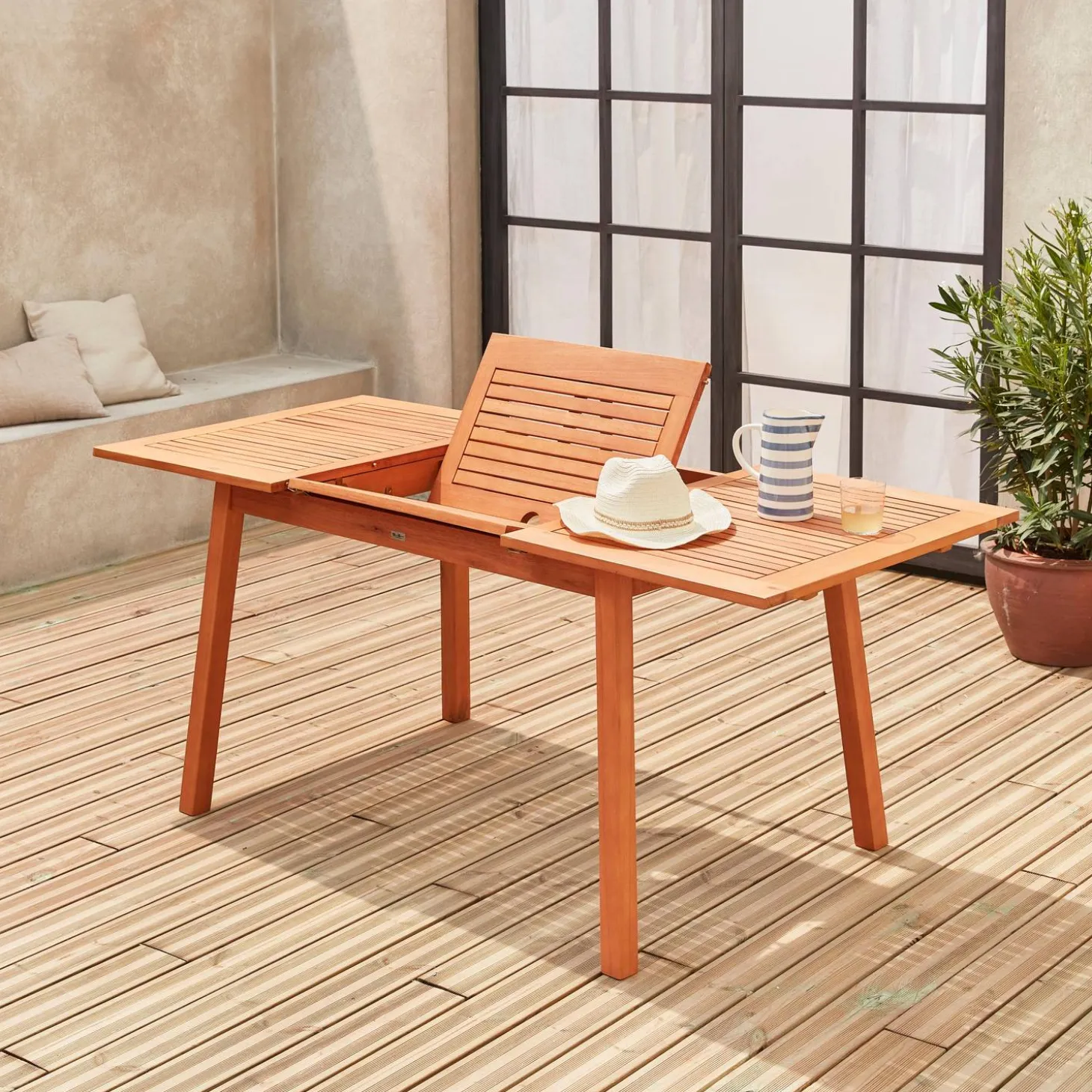 6 to 8-seater extendable wooden garden table